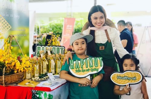 Kiều Bảo Hân Hapinut hội chợ