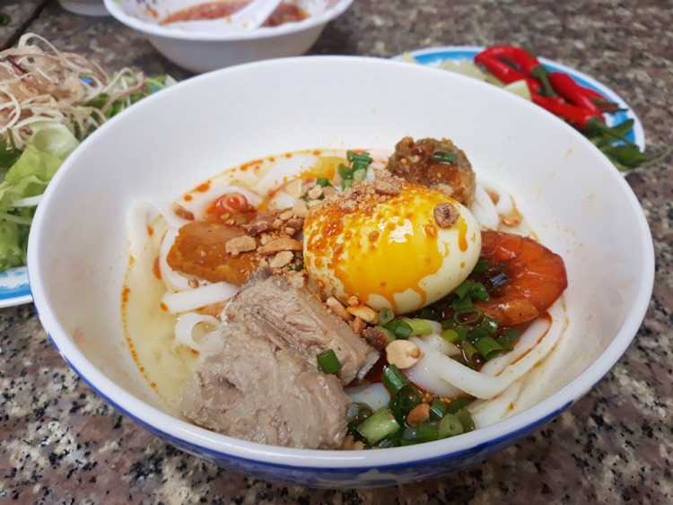 Mì Quảng Sâm quận Tân Bình